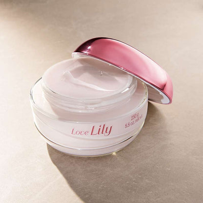 O Boticário Love Lily Body Moisturizing  Satin Crème, 250 g